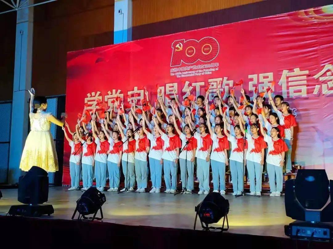 机智问答网页-解疑答惑,梦见老板给我换了一间又脏又臭的房间专家在线为您解答问题